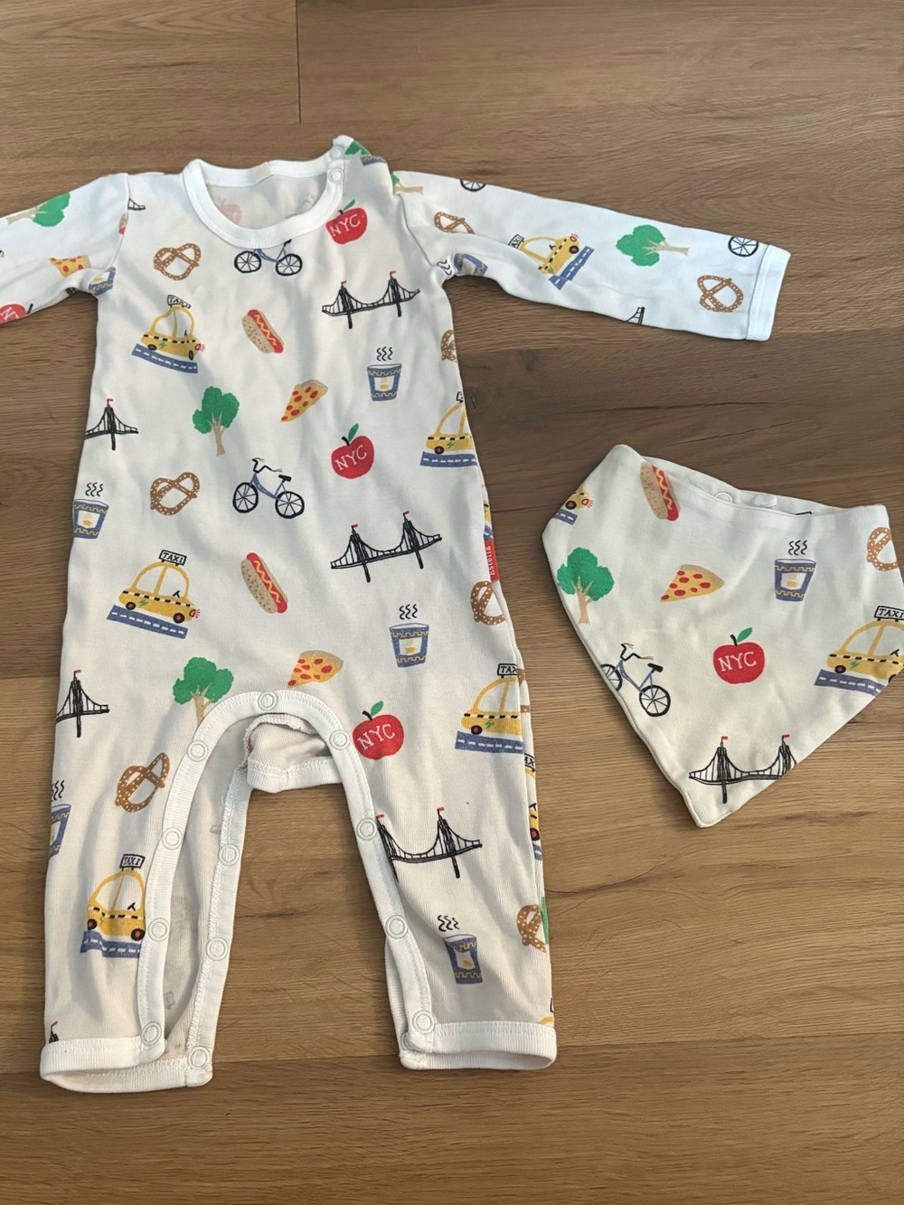 Estella Big City Organic Cotton NYC Print Baby One-Piece with Bandana Bib 12M